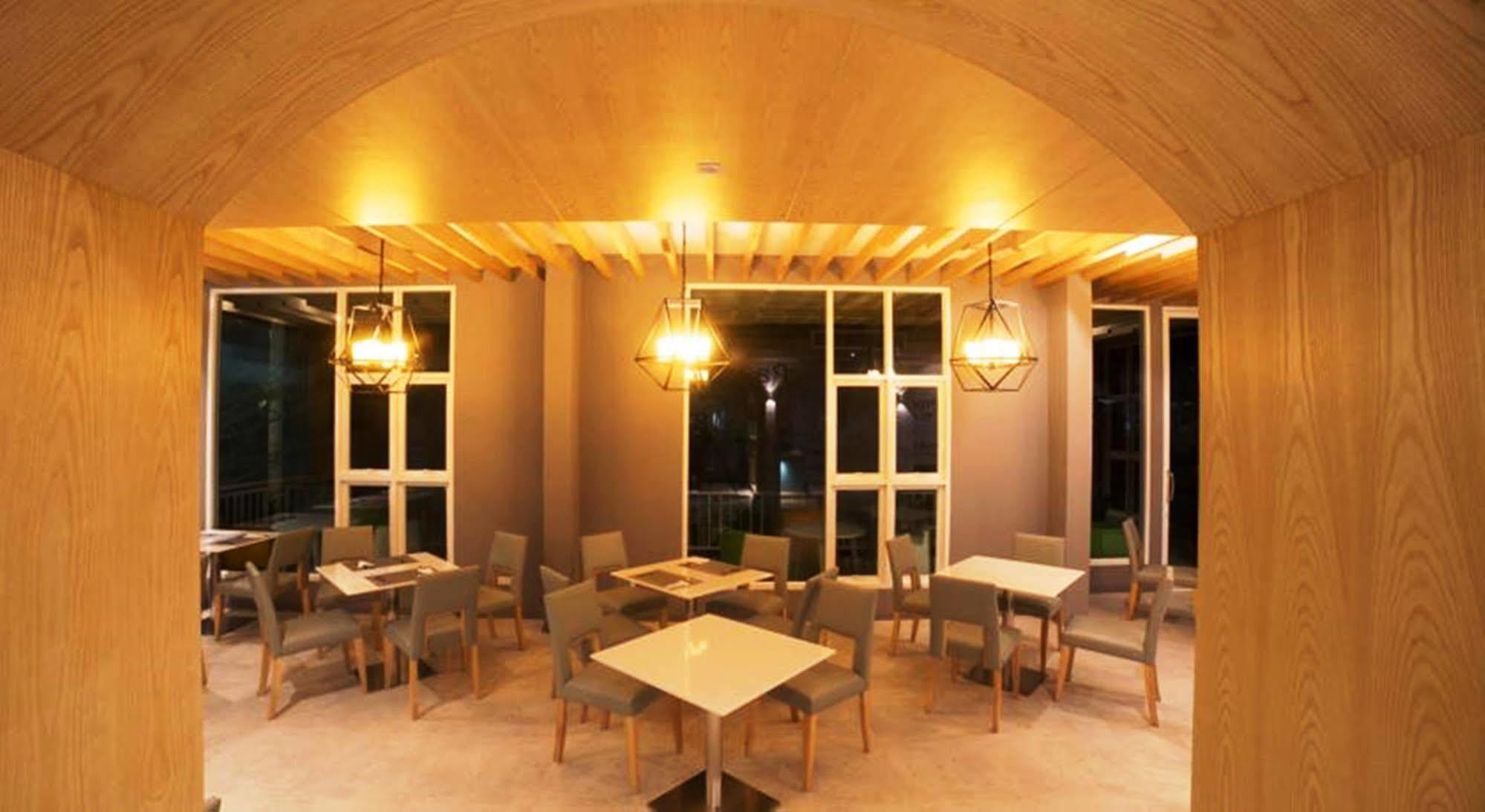 The Bliss Ubon Hotel Ubon Ratchathani Exterior foto